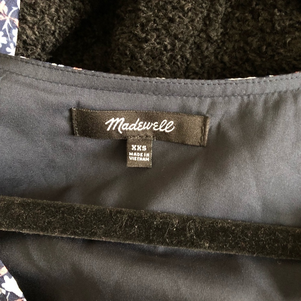 Madewell Tie-Waist Midi Dress in Harvest Vine - Picture 8 of 10